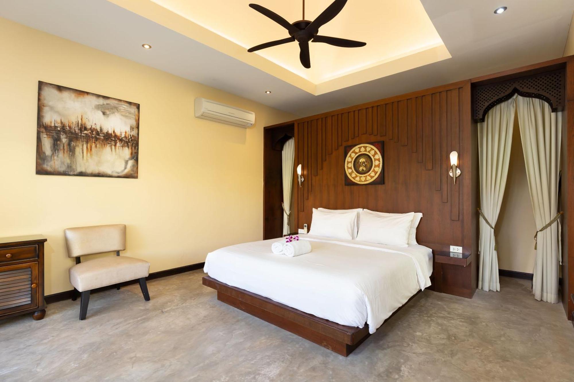 Extraordinary Courtyard 6Br Pool Villa Sri Suri, Naiharn Rawai Dış mekan fotoğraf